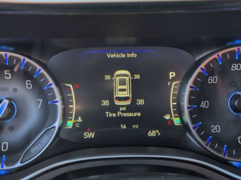 New 2026 Chrysler Pacifica Pinnacle image 16