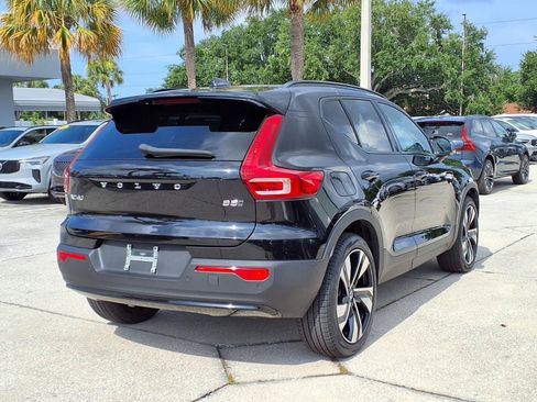 Certified 2024 Volvo XC40 B5 Plus w/ Protection Package Premier AWD/4WD image 7