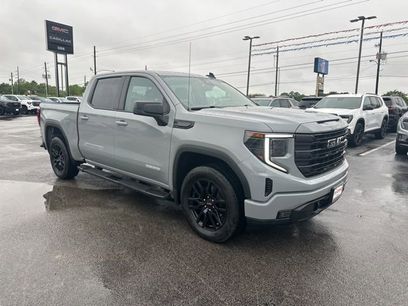 Used 2024 GMC Sierra 1500 Elevation w/ LPO, Elevation Black Package