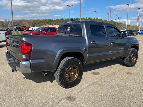 Used 2023 Toyota Tacoma SR5 image 6