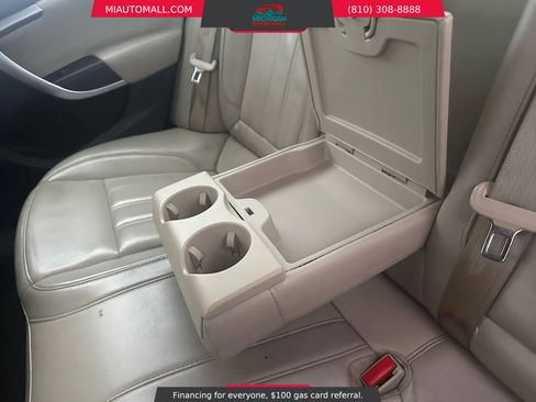 Used 2013 Buick Regal Premium image 23