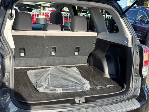 Used 2017 Subaru Forester 2.5i Premium image 7