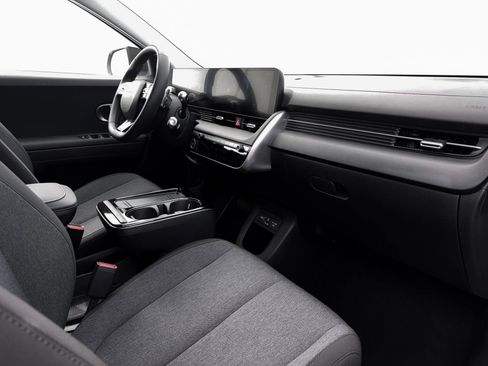 New 2026 Hyundai Ioniq 5 SE AWD/4WD image 15
