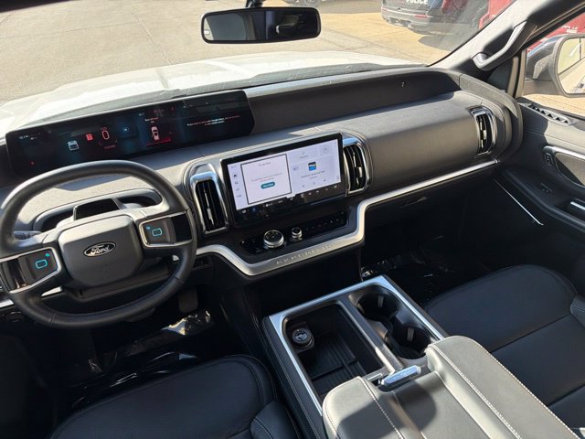 Used 2026 Ford Expedition Platinum w/ Stealth Performance Package AWD/4WD image 20