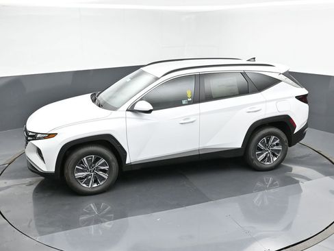Used 2024 Hyundai Tucson Blue image 18