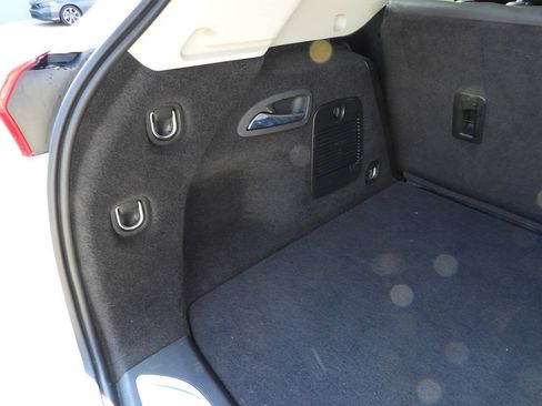 Used 2019 Buick Envision Essence FWD image 27