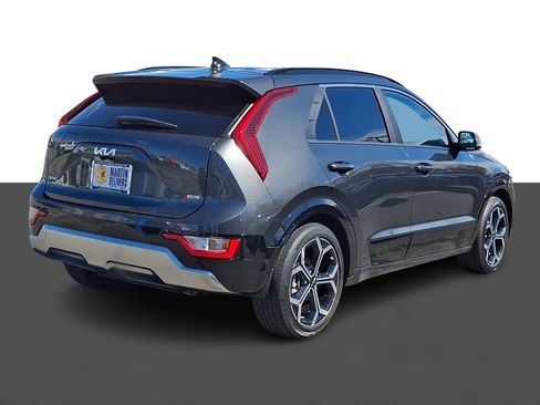 Certified 2025 Kia Niro EX Touring image 6