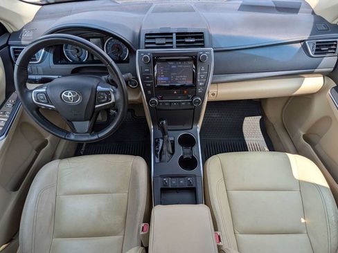 Used 2015 Toyota Camry XLE w/ Moonroof Package FWD image 19