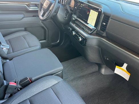 New 2026 GMC Sierra 3500 SLE AWD/4WD image 16