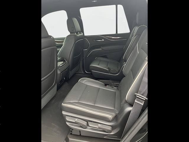 Used 2021 Cadillac Escalade Premium Luxury AWD/4WD image 9