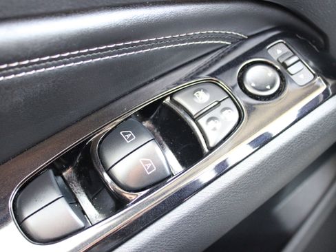 Certified 2021 Nissan Altima 2.5 Platinum image 30