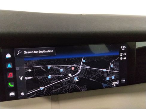 Used 2023 Porsche Taycan w/ Premium Package image 20