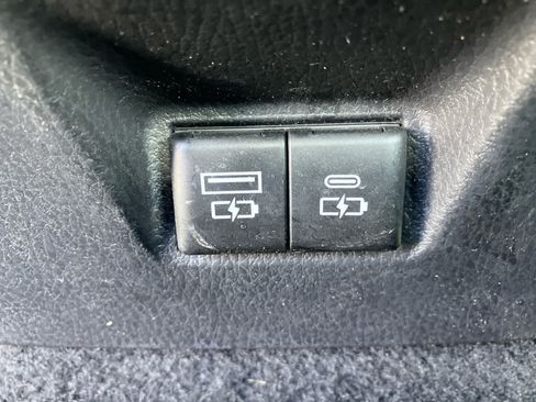 Certified 2025 Toyota Camry SE AWD/4WD image 35