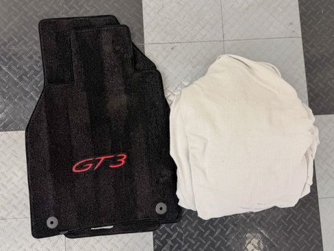 Used 2015 Porsche 911 GT3 RWD image 33