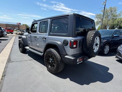Used 2019 Jeep Wrangler Unlimited Sport S AWD/4WD image 6