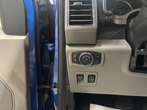 Used 2018 Ford F150 XLT w/ Equipment Group 302A Luxury image 16