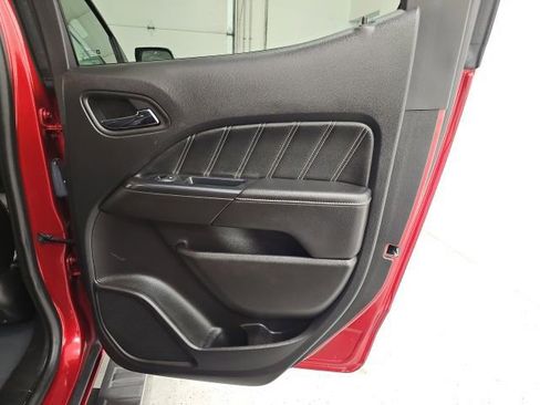 Used 2021 GMC Canyon Denali image 30