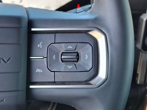Used 2025 GMC Hummer EV 2X AWD/4WD image 19
