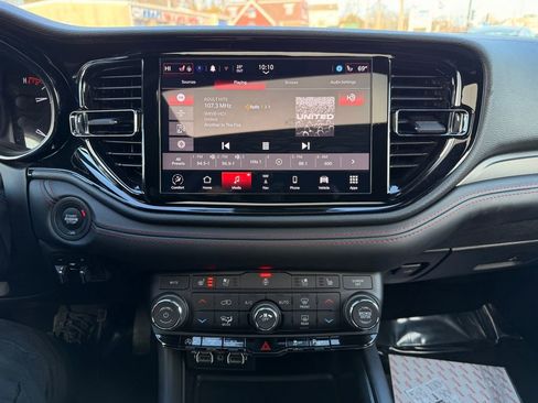 Used 2024 Dodge Durango GT image 35