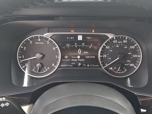 Used 2024 Nissan Pathfinder SL w/ Black Appearance Package AWD/4WD image 21