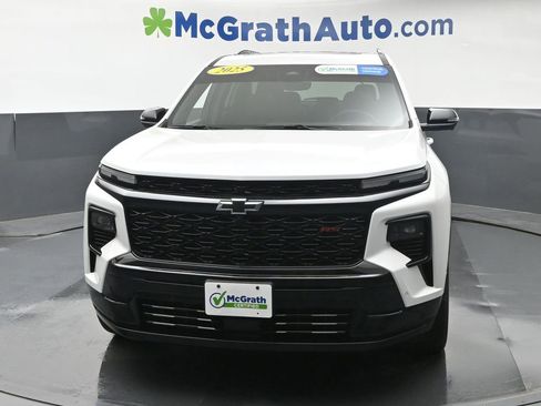 Used 2025 Chevrolet Traverse RS AWD/4WD image 6
