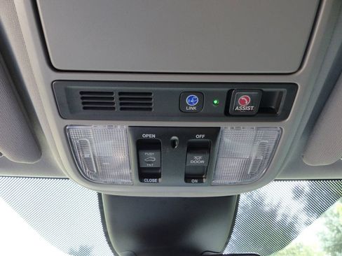 Used 2024 Honda Odyssey Elite image 40