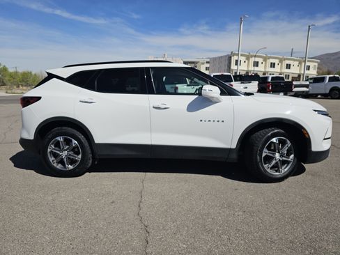 Used 2024 Chevrolet Blazer LT AWD/4WD image 24