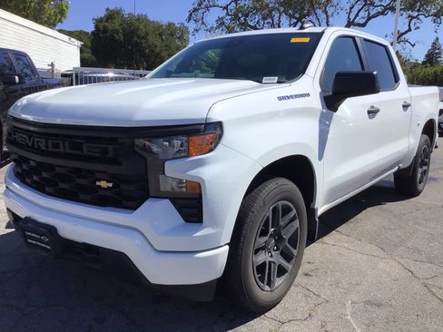 Used 2023 Chevrolet Silverado 1500 Custom RWD image 2