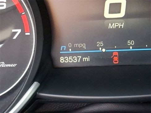 Used 2020 Alfa Romeo Giulia Base w/ Nero Edizione image 23