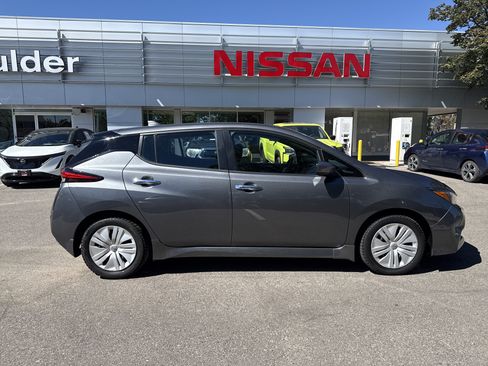 Certified 2025 Nissan Leaf S FWD image 8