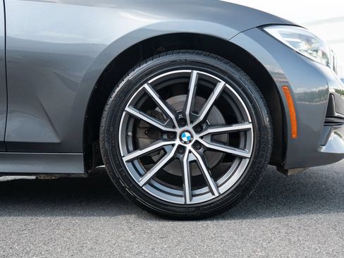 Used 2020 BMW 330i Sedan w/ Convenience Package RWD image 17