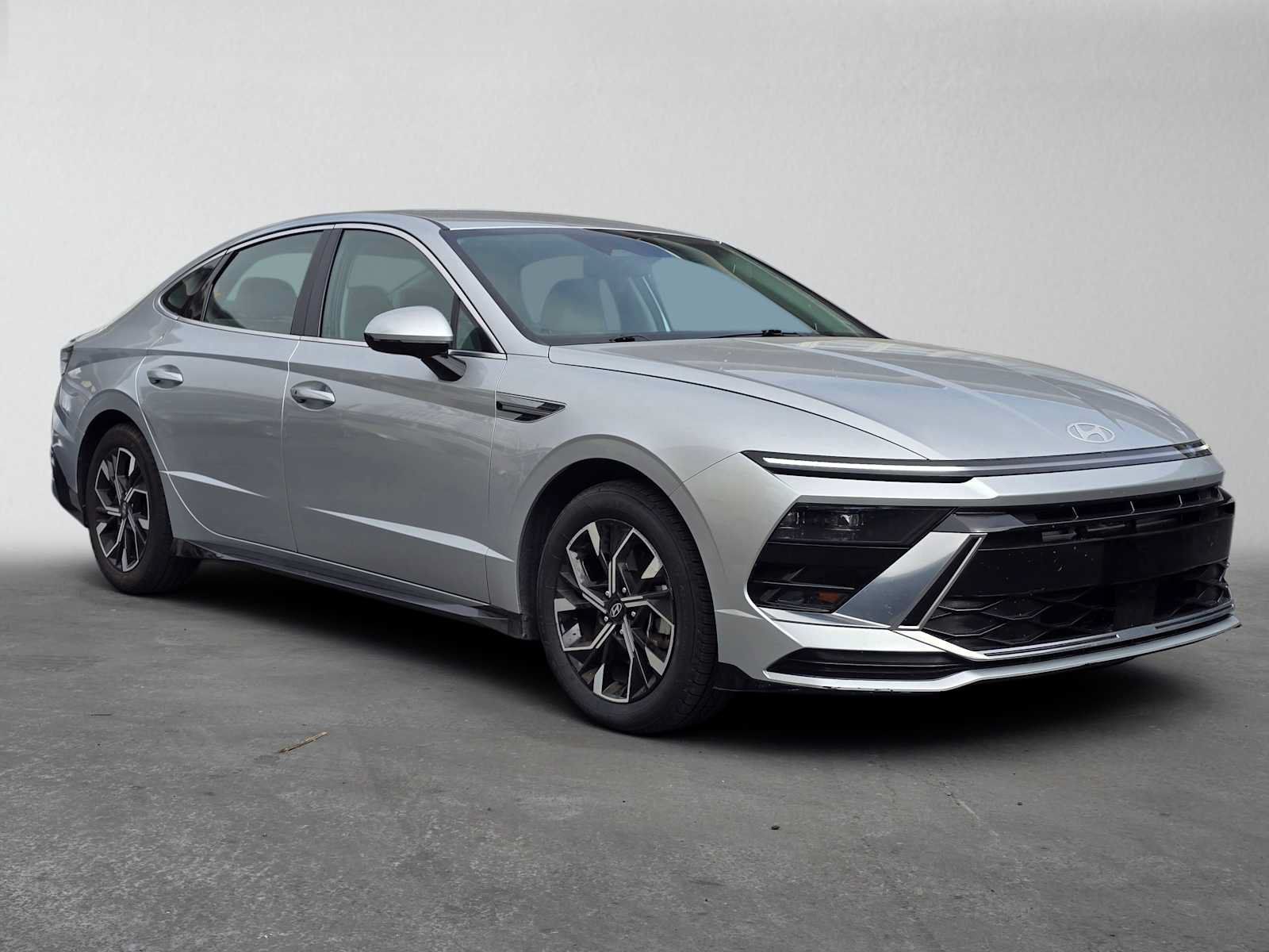 Used 2024 Hyundai Sonata SEL FWD image 7