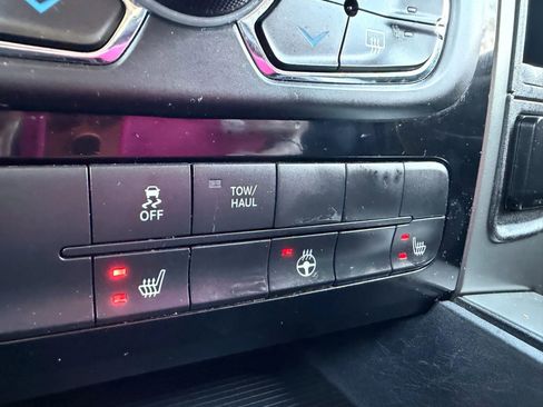 Used 2016 RAM 1500 Sport w/ Black Ram 1500 Sport Group image 21