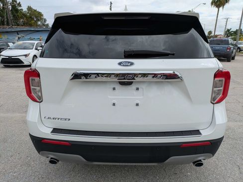 Used 2023 Ford Explorer Limited w/ Limited Technology Package RWD image 5