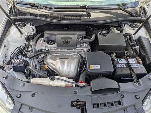 Used 2016 Toyota Camry XSE w/ Moonroof Package image 23