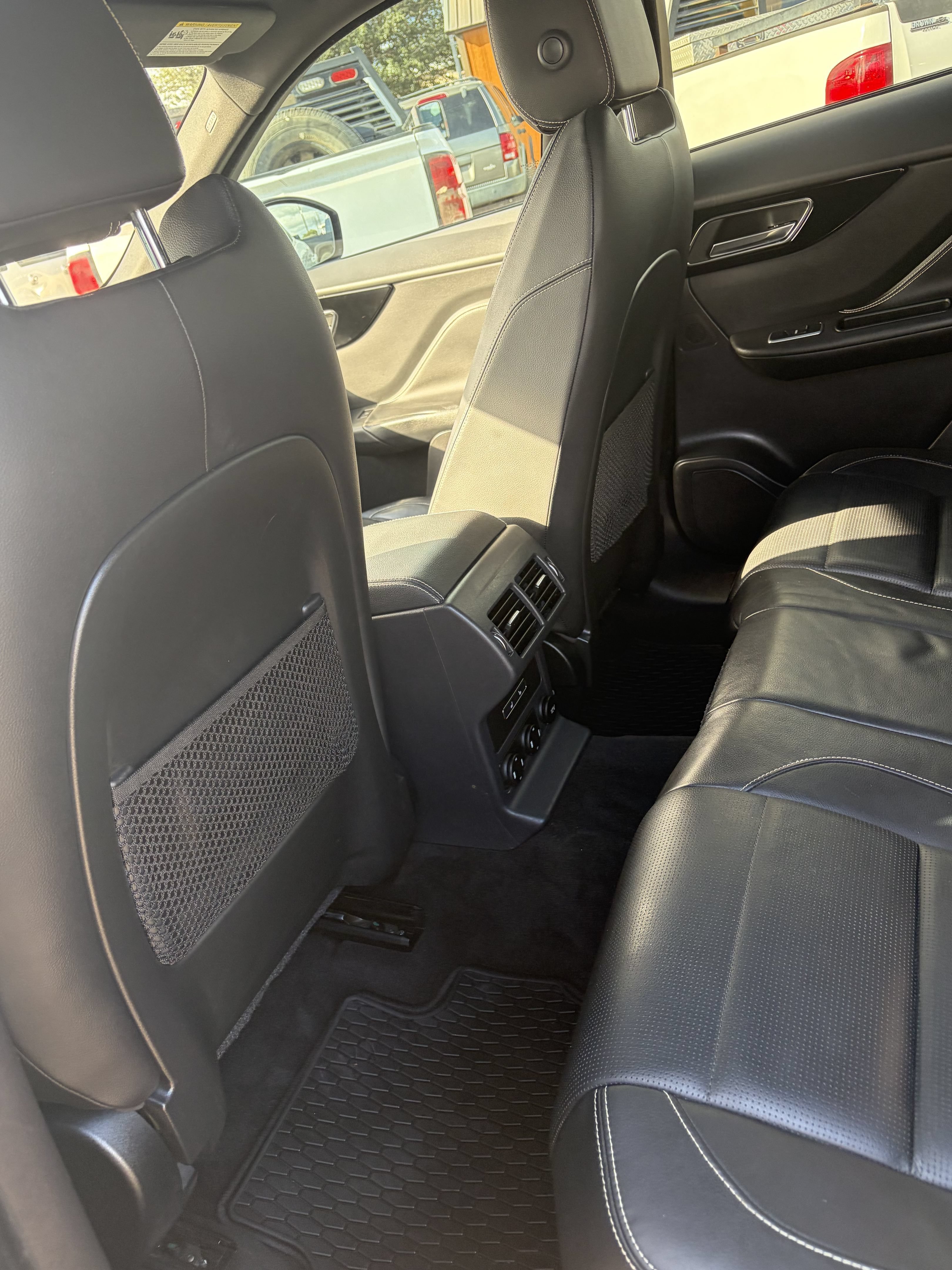 Used 2017 Jaguar F-PACE S AWD/4WD image 3