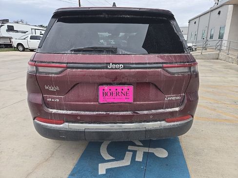 Used 2023 Jeep Grand Cherokee Laredo w/ Luxury Tech Group I image 8