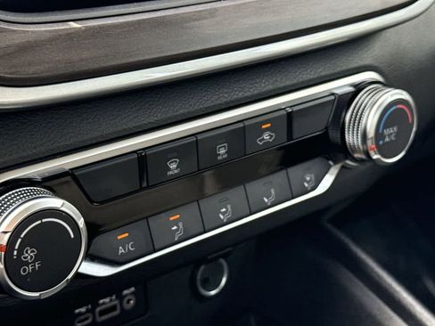 Used 2025 Nissan Altima 2.5 SV FWD image 20