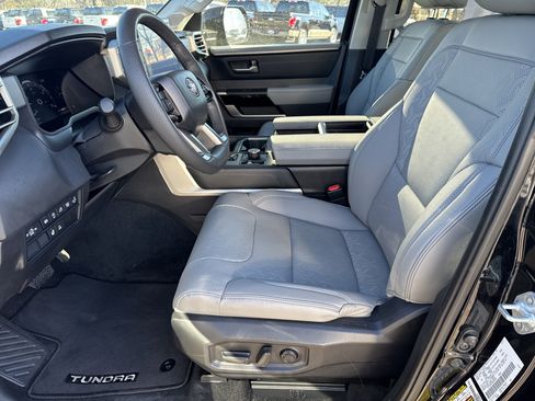 Used 2024 Toyota Tundra Limited image 11