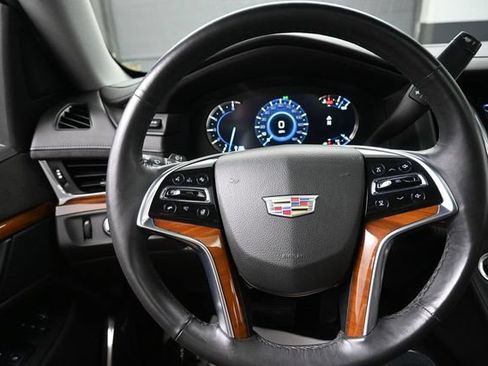 Used 2017 Cadillac Escalade Luxury AWD/4WD image 8