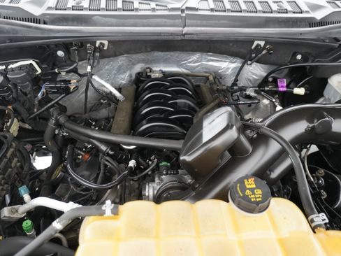 Used 2017 Ford F150 XLT w/ Equipment Group 301A Mid image 28