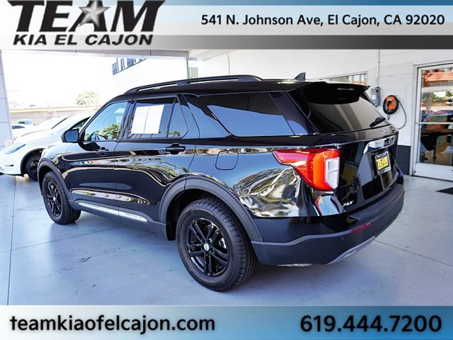 Used 2023 Ford Explorer XLT w/ Equipment Group 202A AWD/4WD image 8