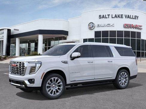 New 2026 GMC Yukon XL Denali w/ Denali Reserve Package AWD/4WD image 2