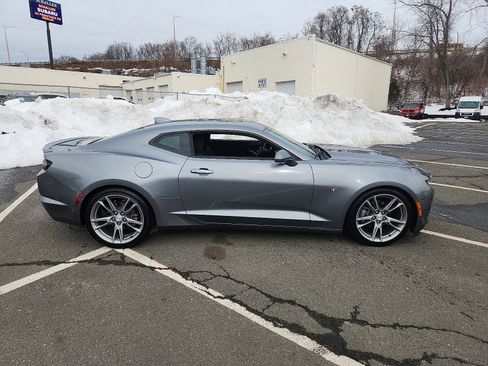 Used 2021 Chevrolet Camaro LT w/ RS Package image 7