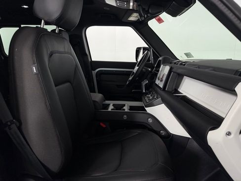 Used 2025 Land Rover Defender 110 S AWD/4WD image 32