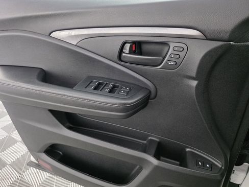 Used 2023 Honda Passport EX-L image 29