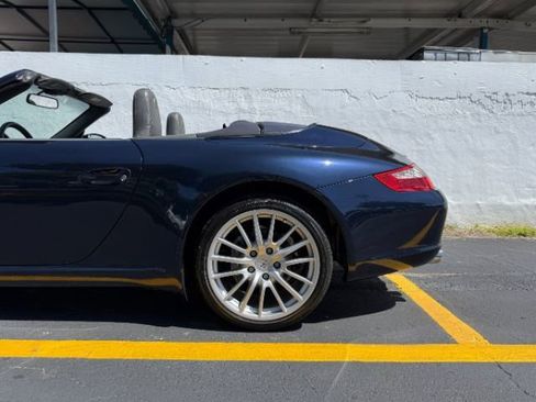 Used 2005 Porsche 911 Carrera RWD image 18