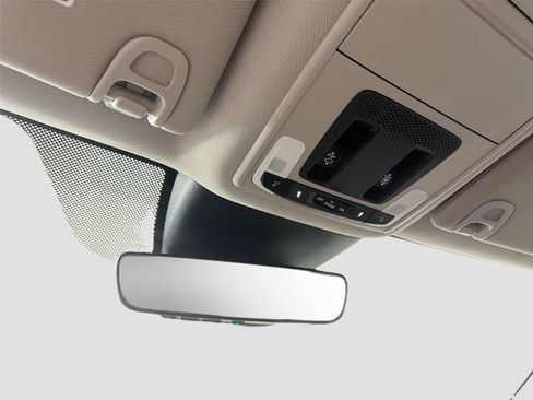 Used 2024 Honda Pilot Elite image 18