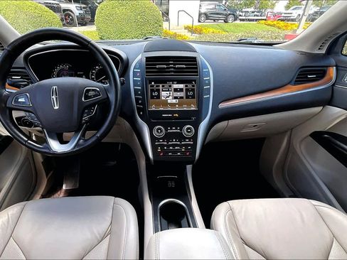 Used 2018 Lincoln MKC Select w/ Select Plus Package image 15