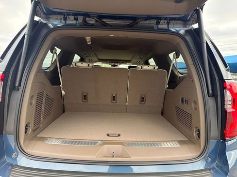 New 2026 GMC Yukon XL Denali image 9